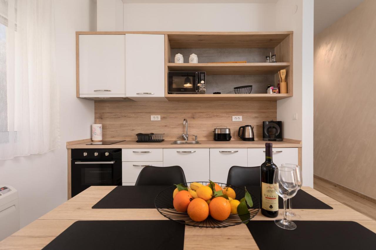 Bonintro Lux Apartment Kotor Eksteriør bilde