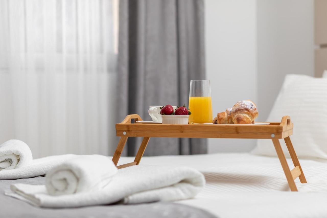 Bonintro Lux Apartment Kotor Eksteriør bilde